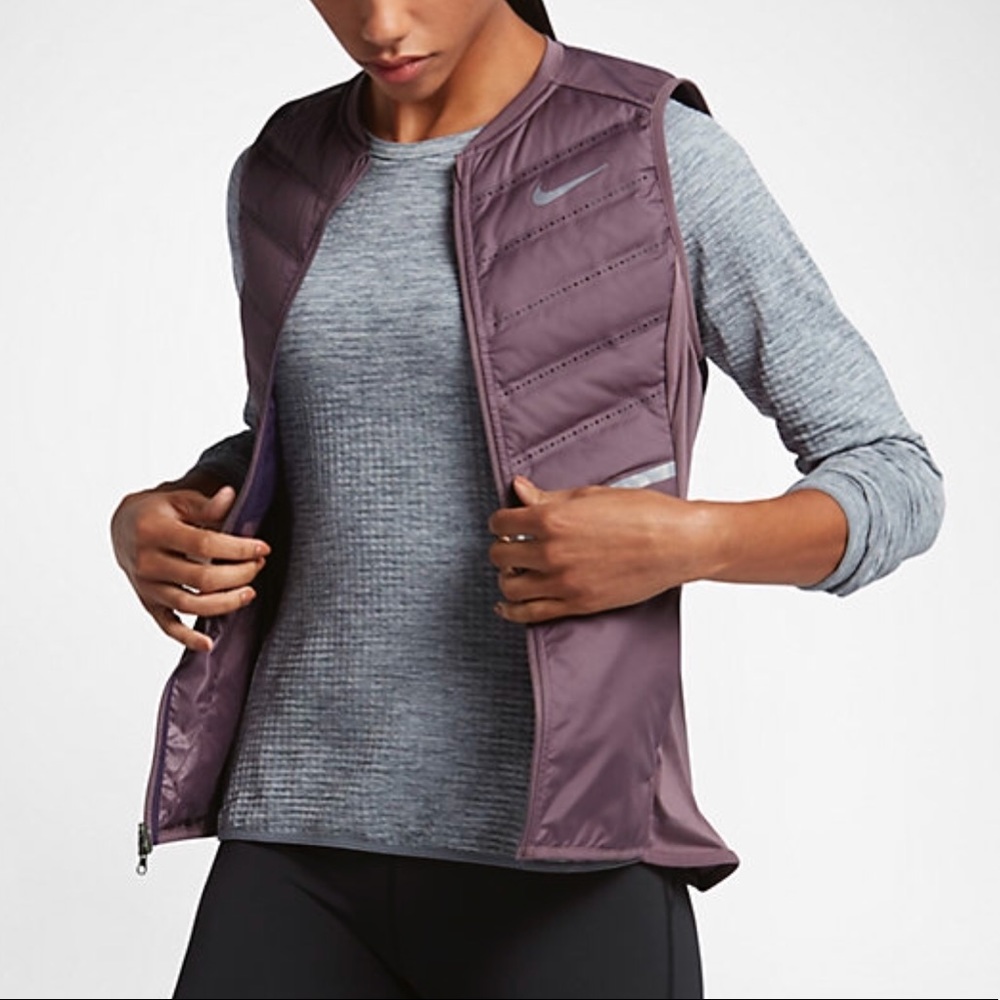 NWT Nike aeroloft running vest 180$